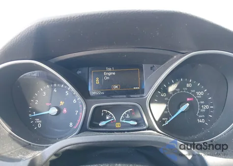 2016 Ford Focus S from USA, damaged, VIN 1FADP3E2XGL237442